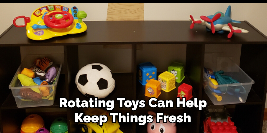 Rotating Toys Can Help Keep Things Fresh