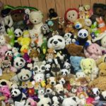 How to Display Stuffed Animals in Room